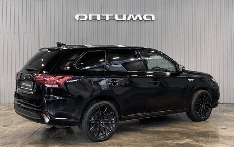 Mitsubishi Outlander III рестайлинг 3, 2018 год, 2 649 000 рублей, 5 фотография