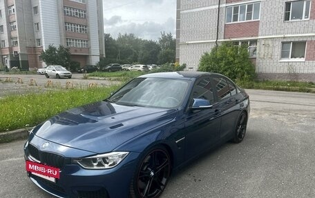 BMW 3 серия, 2013 год, 2 350 000 рублей, 3 фотография