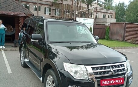 Mitsubishi Pajero IV, 2015 год, 2 750 000 рублей, 3 фотография