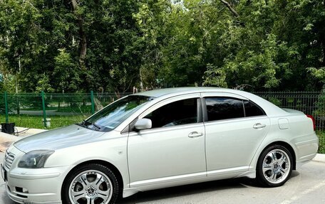 Toyota Avensis III рестайлинг, 2004 год, 860 000 рублей, 3 фотография