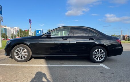 Mercedes-Benz E-Класс, 2019 год, 4 150 000 рублей, 3 фотография