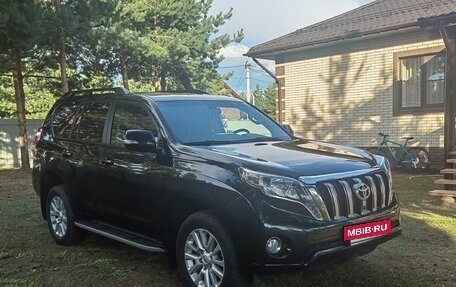 Toyota Land Cruiser Prado 150 рестайлинг 2, 2016 год, 3 900 000 рублей, 2 фотография