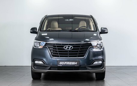 Hyundai H-1 II рестайлинг, 2020 год, 3 449 000 рублей, 2 фотография