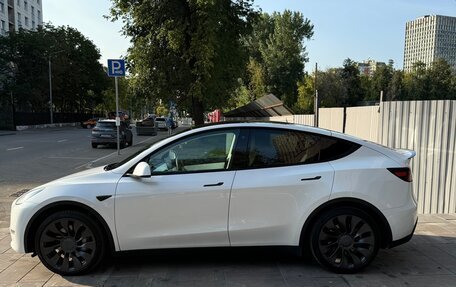 Tesla Model Y I, 2020 год, 4 000 000 рублей, 5 фотография