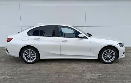 BMW 3 серия, 2019 год, 3 590 000 рублей, 4 фотография