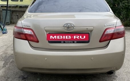 Toyota Camry, 2008 год, 1 050 000 рублей, 2 фотография