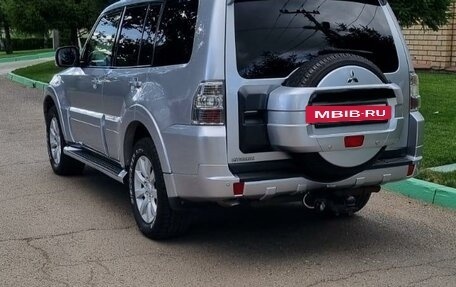 Mitsubishi Pajero IV, 2011 год, 3 200 000 рублей, 4 фотография