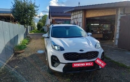 KIA Sportage IV рестайлинг, 2021 год, 2 750 000 рублей, 2 фотография