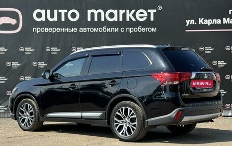 Mitsubishi Outlander III рестайлинг 3, 2015 год, 1 794 000 рублей, 5 фотография