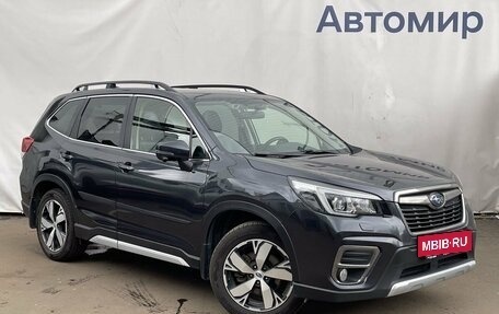 Subaru Forester, 2019 год, 3 015 000 рублей, 3 фотография