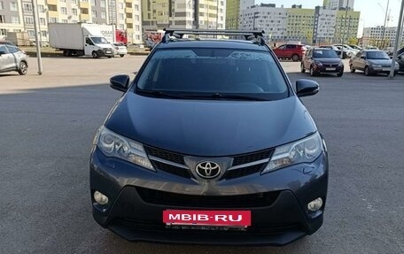 Toyota RAV4, 2013 год, 1 650 000 рублей, 2 фотография