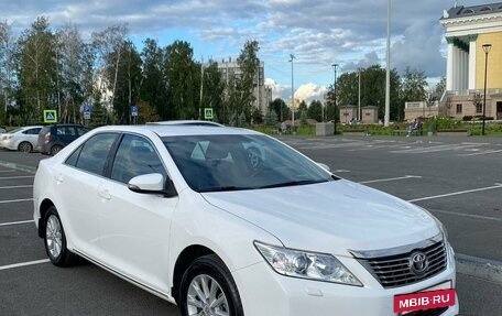 Toyota Camry, 2012 год, 1 900 000 рублей, 3 фотография