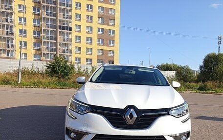 Renault Megane IV, 2020 год, 1 639 000 рублей, 2 фотография