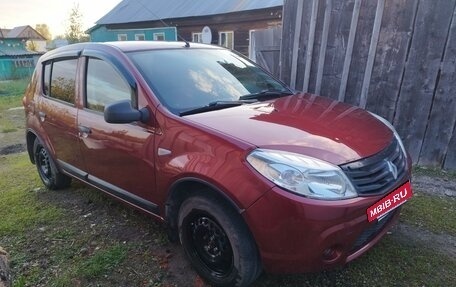 Renault Sandero I, 2010 год, 500 000 рублей, 4 фотография