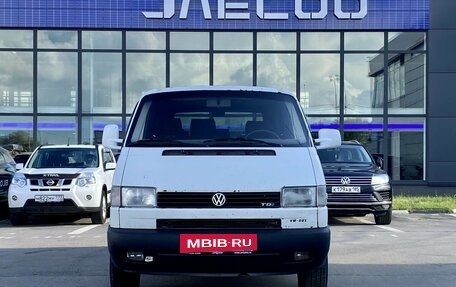 Volkswagen Transporter T4, 2003 год, 709 000 рублей, 2 фотография