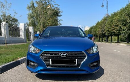 Hyundai Solaris II рестайлинг, 2017 год, 1 400 000 рублей, 4 фотография