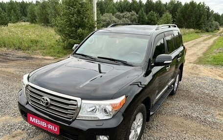 Toyota Land Cruiser 200, 2015 год, 5 450 000 рублей, 2 фотография