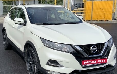 Nissan Qashqai, 2020 год, 1 825 000 рублей, 2 фотография