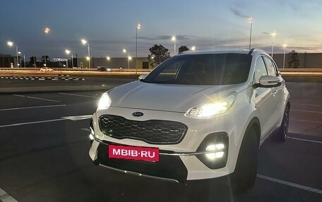 KIA Sportage IV рестайлинг, 2020 год, 2 830 000 рублей, 3 фотография