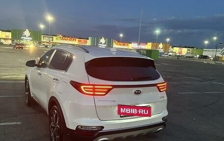 KIA Sportage IV рестайлинг, 2020 год, 2 830 000 рублей, 8 фотография