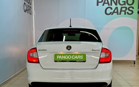 Skoda Rapid I, 2015 год, 890 000 рублей, 6 фотография