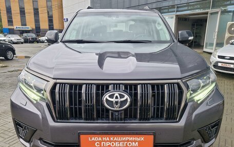 Toyota Land Cruiser Prado 150 рестайлинг 2, 2021 год, 7 450 000 рублей, 2 фотография