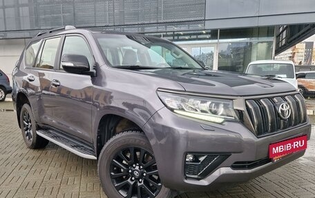 Toyota Land Cruiser Prado 150 рестайлинг 2, 2021 год, 7 450 000 рублей, 3 фотография