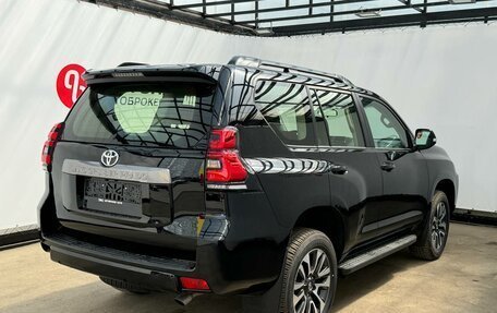 Toyota Land Cruiser Prado 150 рестайлинг 2, 2023 год, 7 990 000 рублей, 5 фотография