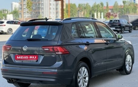 Volkswagen Tiguan II, 2018 год, 1 790 000 рублей, 4 фотография