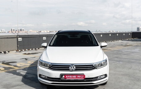 Volkswagen Passat B8 рестайлинг, 2017 год, 2 080 000 рублей, 2 фотография