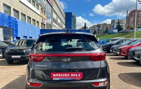 KIA Sportage IV рестайлинг, 2017 год, 2 275 000 рублей, 6 фотография