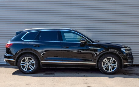 Volkswagen Touareg III, 2018 год, 5 100 000 рублей, 4 фотография