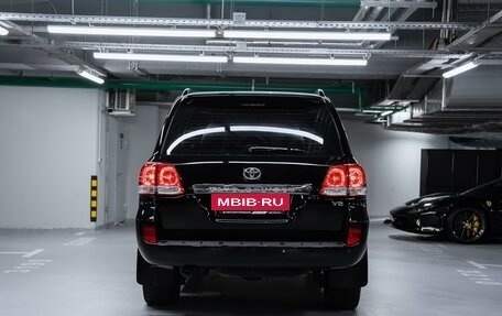 Toyota Land Cruiser 200, 2010 год, 3 150 000 рублей, 5 фотография