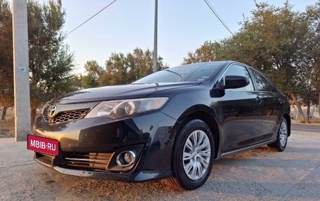 Toyota Camry, 2012 год, 1 650 000 рублей, 4 фотография