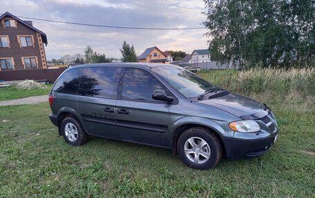 Dodge Caravan IV, 2004 год, 550 000 рублей, 2 фотография