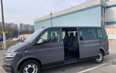 Volkswagen Caravelle T6 рестайлинг, 2019 год, 5 680 000 рублей, 3 фотография