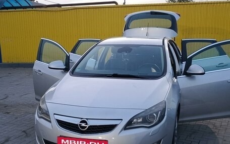 Opel Astra J, 2010 год, 777 777 рублей, 3 фотография