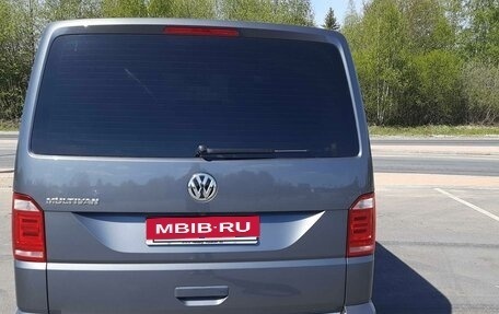 Volkswagen Multivan T6 рестайлинг, 2018 год, 4 500 000 рублей, 4 фотография