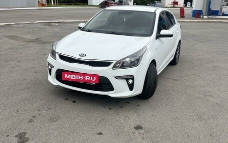 KIA Rio IV, 2019 год, 1 750 000 рублей, 2 фотография