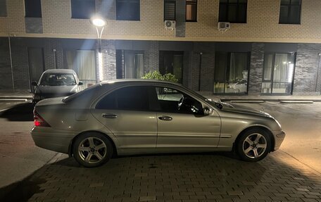 Mercedes-Benz C-Класс, 2003 год, 750 000 рублей, 4 фотография