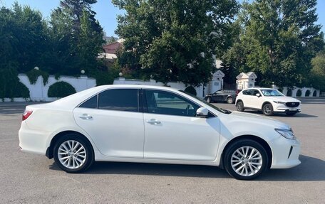 Toyota Camry, 2014 год, 2 100 000 рублей, 3 фотография