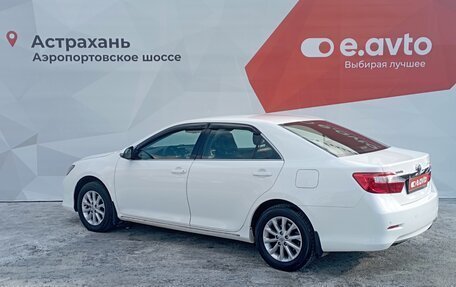 Toyota Camry, 2014 год, 1 780 000 рублей, 2 фотография