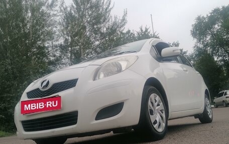 Toyota Vitz, 2010 год, 720 000 рублей, 2 фотография