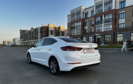 Hyundai Elantra VI рестайлинг, 2018 год, 1 690 000 рублей, 4 фотография