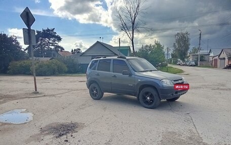 Chevrolet Niva I рестайлинг, 2011 год, 410 000 рублей, 2 фотография