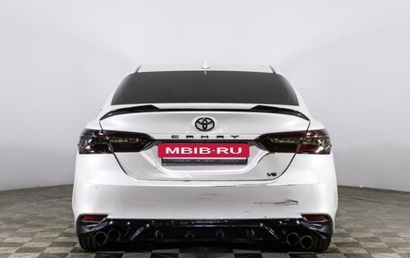 Toyota Camry, 2019 год, 3 209 000 рублей, 6 фотография