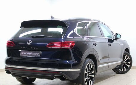 Volkswagen Touareg III, 2018 год, 4 700 000 рублей, 6 фотография