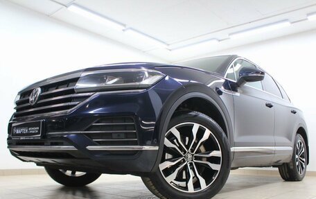 Volkswagen Touareg III, 2018 год, 4 700 000 рублей, 7 фотография