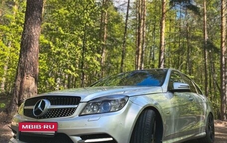 Mercedes-Benz C-Класс, 2010 год, 1 299 000 рублей, 2 фотография