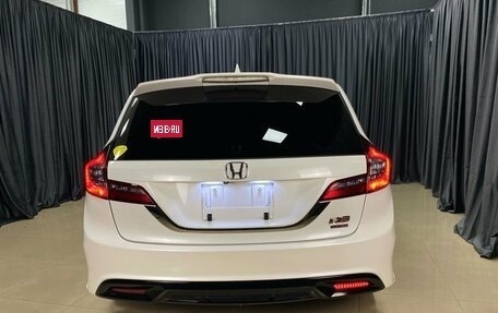 Honda Jade I, 2015 год, 1 665 000 рублей, 3 фотография